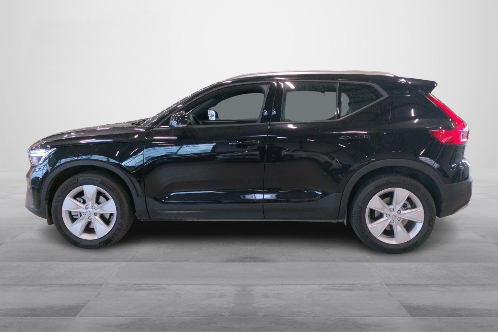 VOLVO XC40 2022