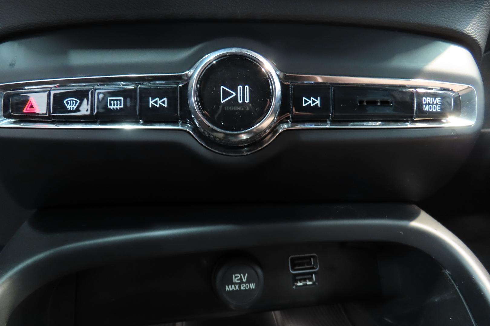 Volvo XC40 2022