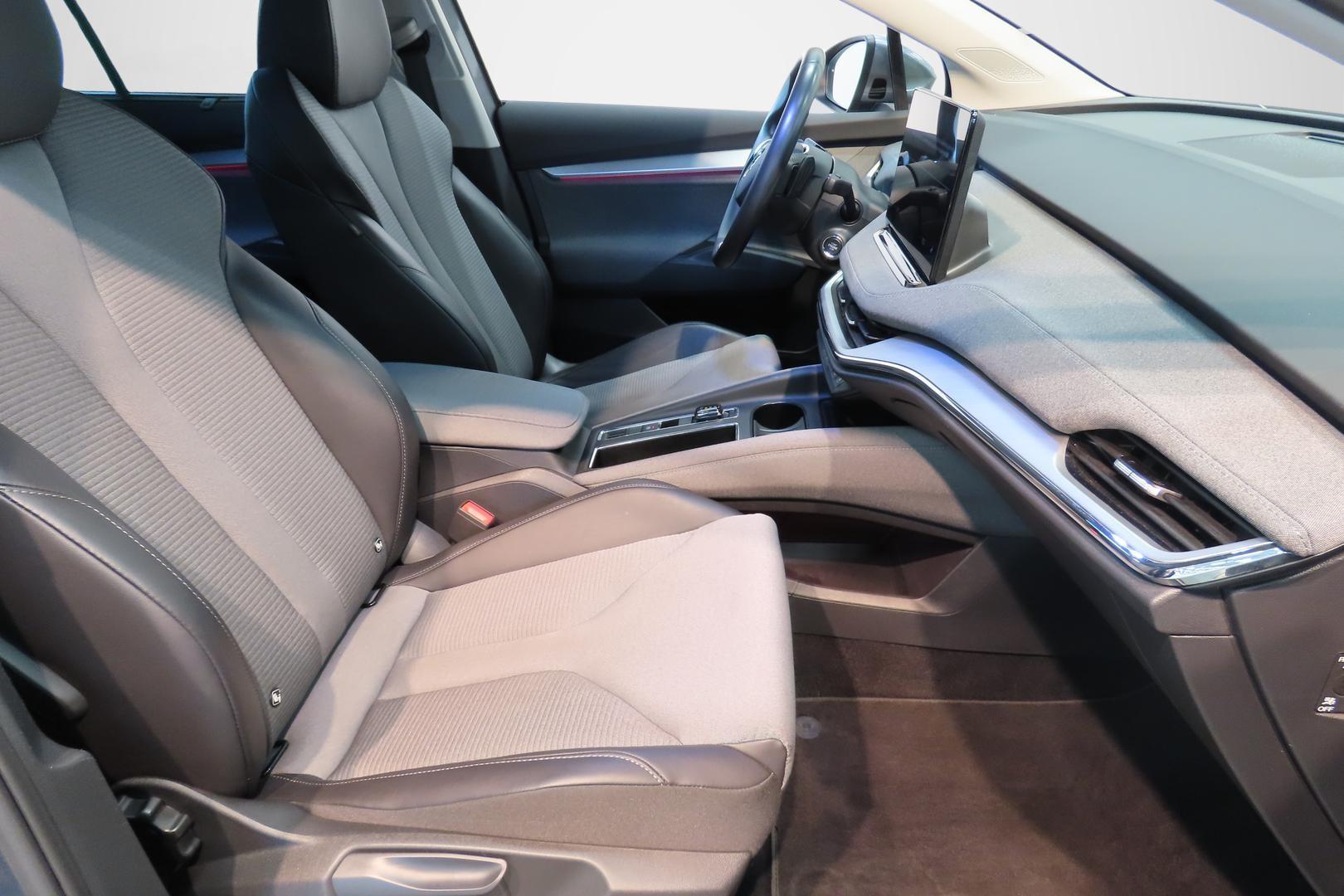 SKODA Enyaq 2023
