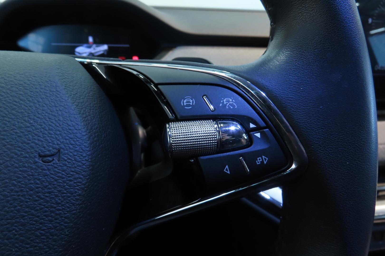 SKODA Enyaq 2023