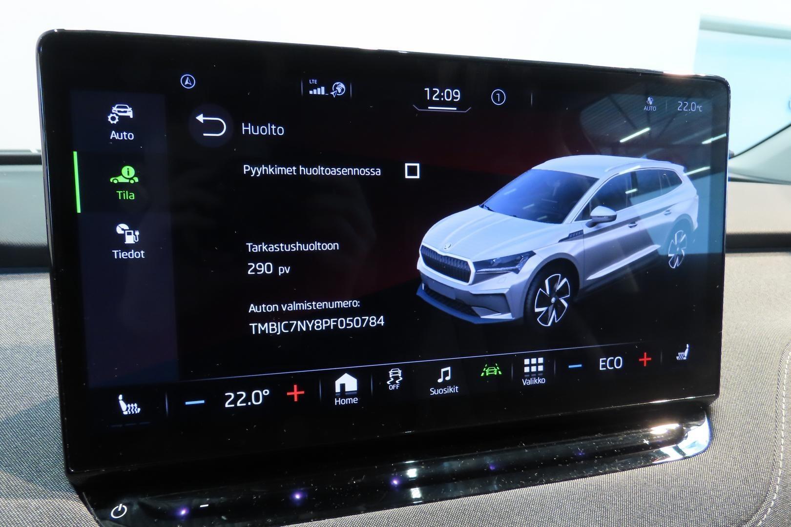 SKODA Enyaq 2023