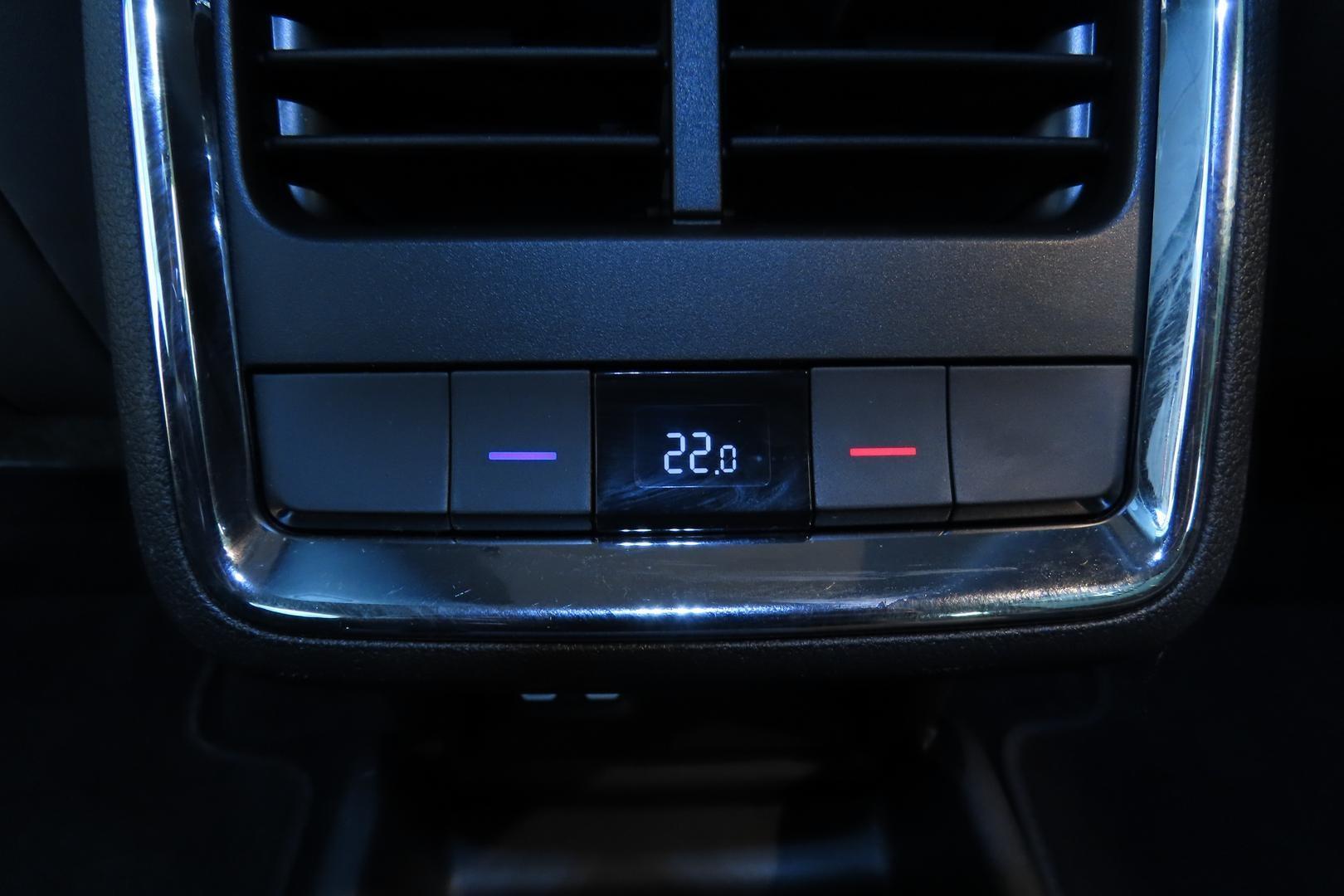 SKODA Enyaq 2023