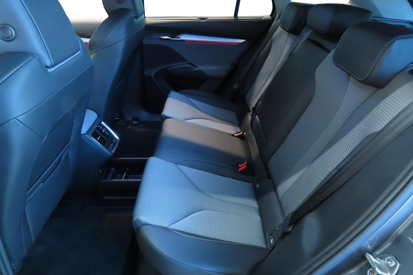 SKODA Enyaq 2023