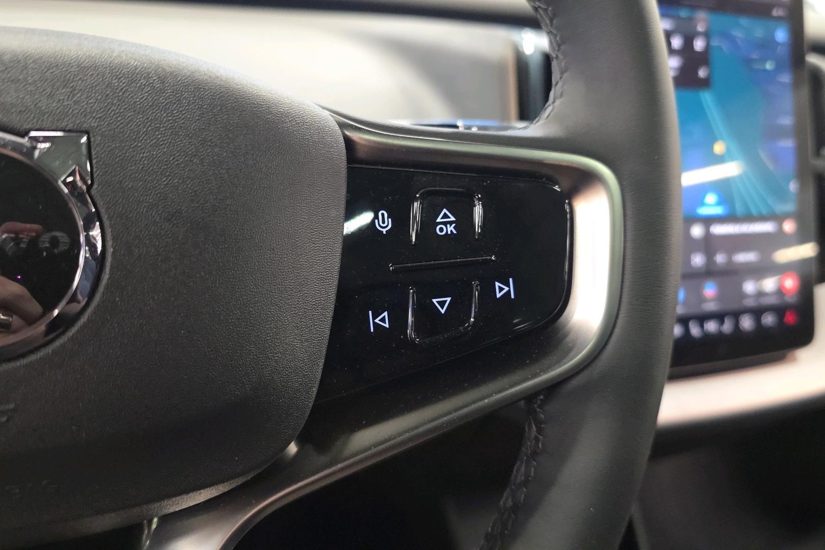 Volvo EX30 Cross Country 2025