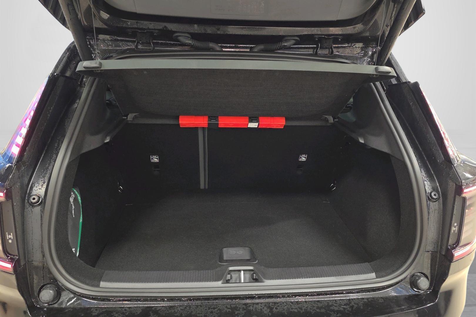 Volvo EX30 Cross Country 2025