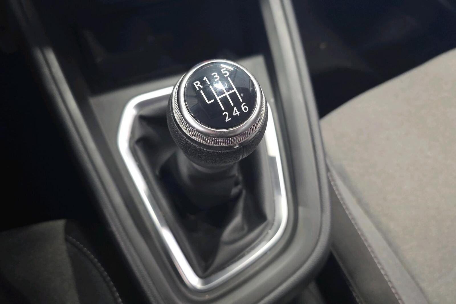 Mitsubishi Colt 2024