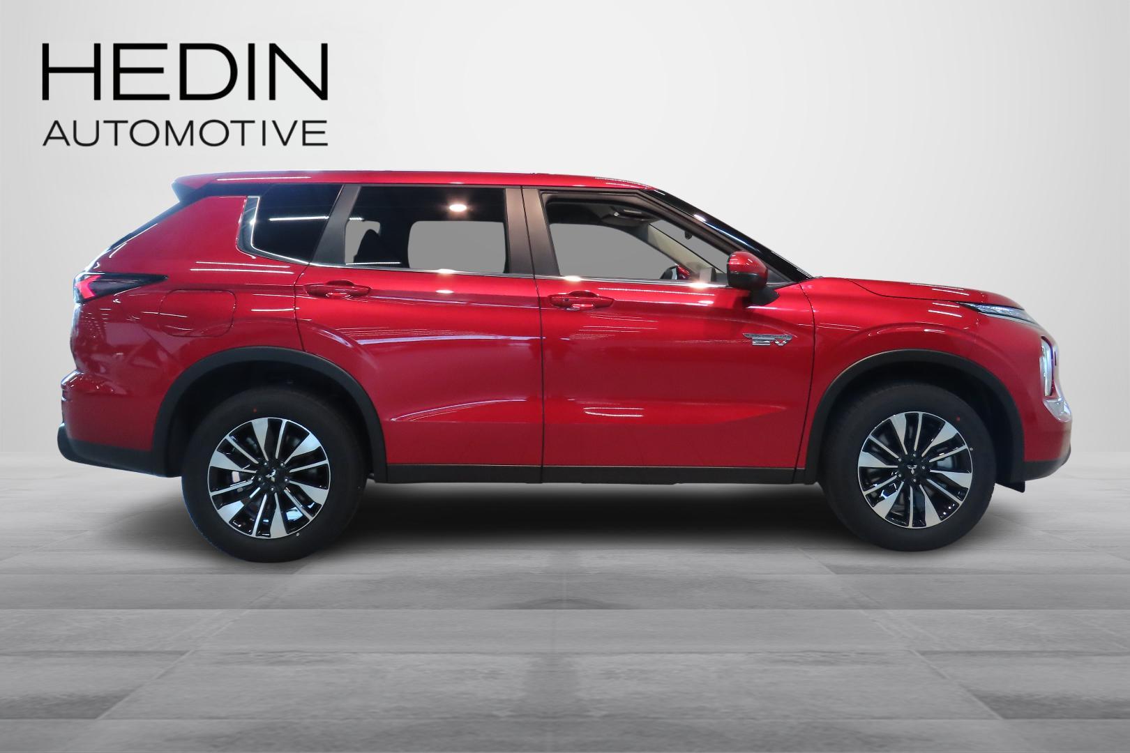 MITSUBISHI OUTLANDER 2026