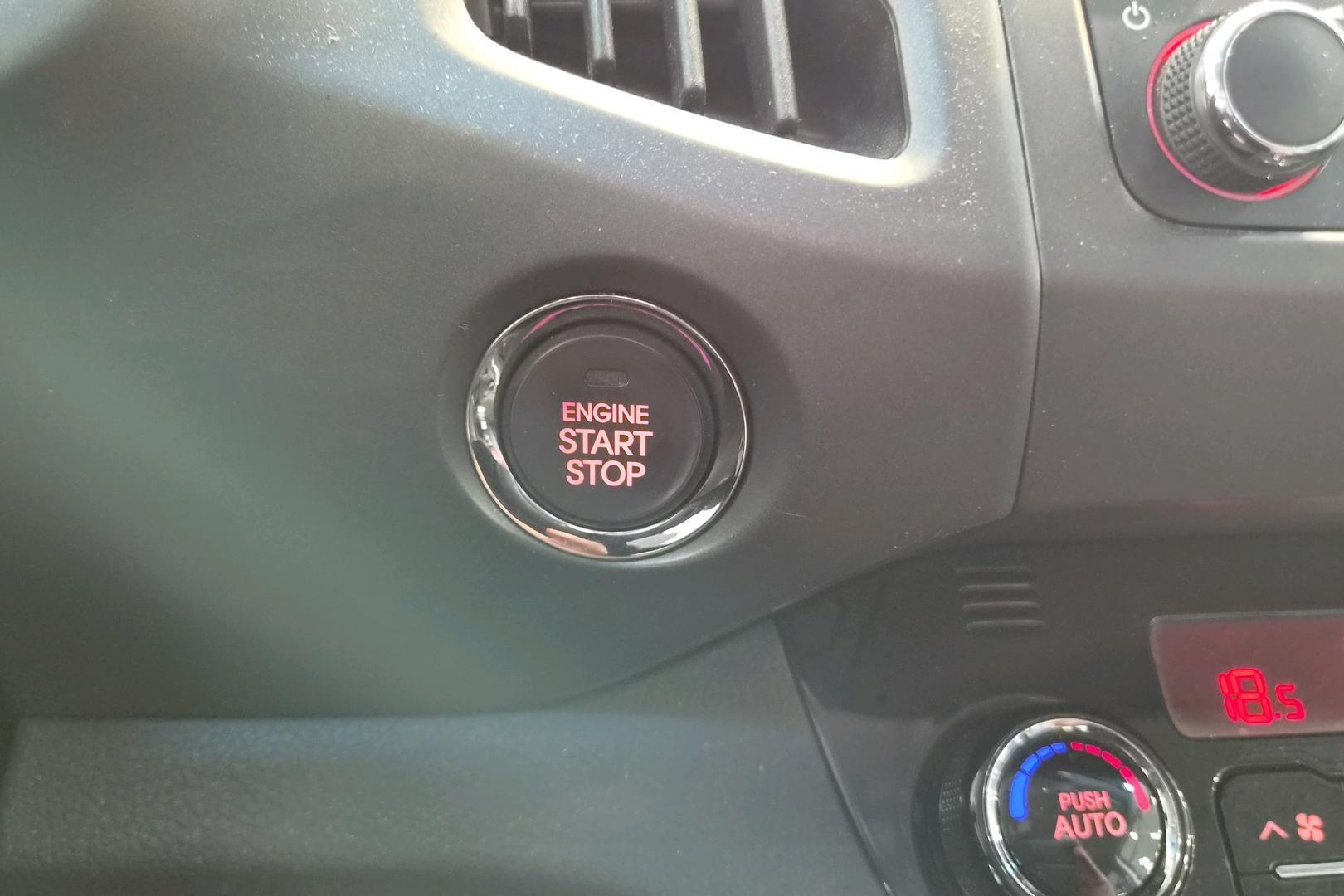 KIA SPORTAGE 2012