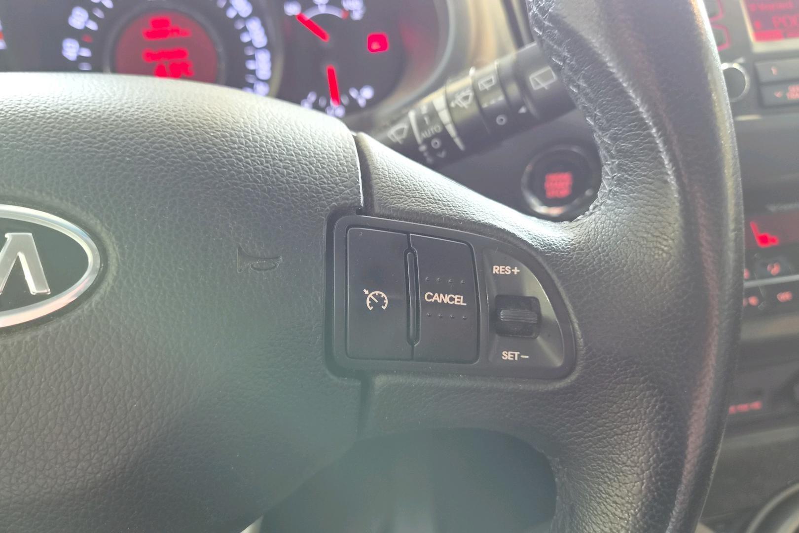 KIA SPORTAGE 2012