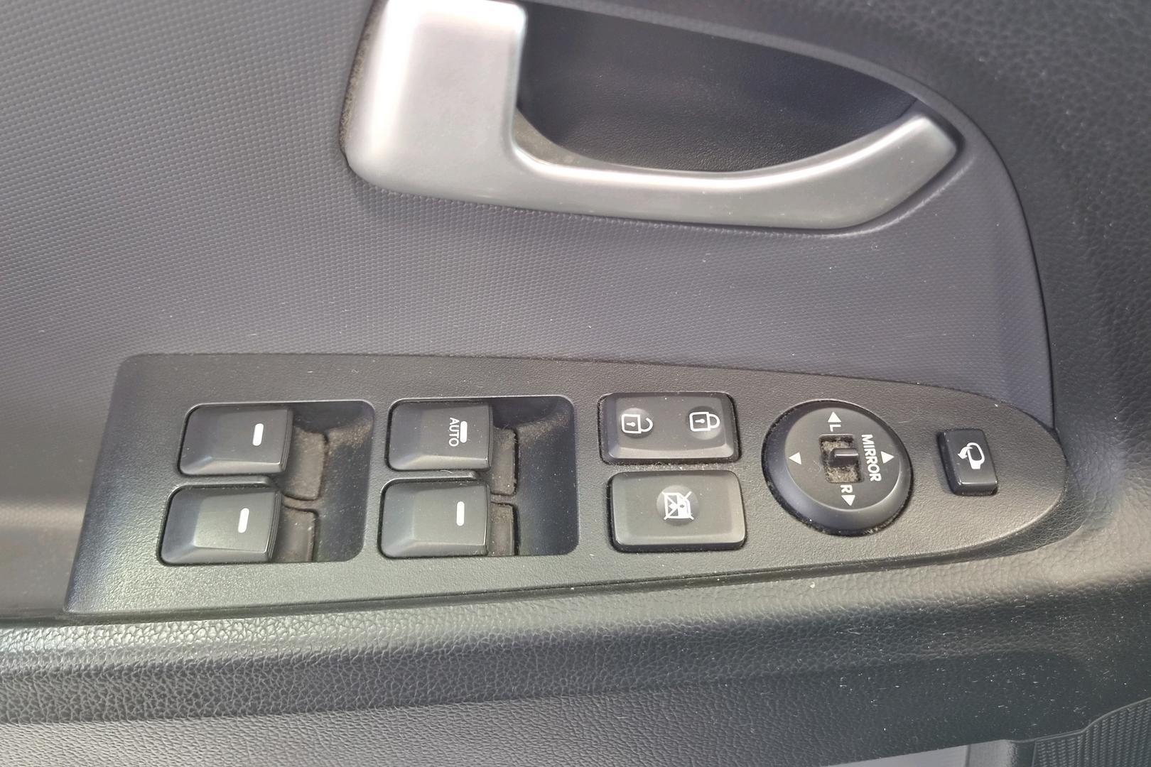 KIA SPORTAGE 2012