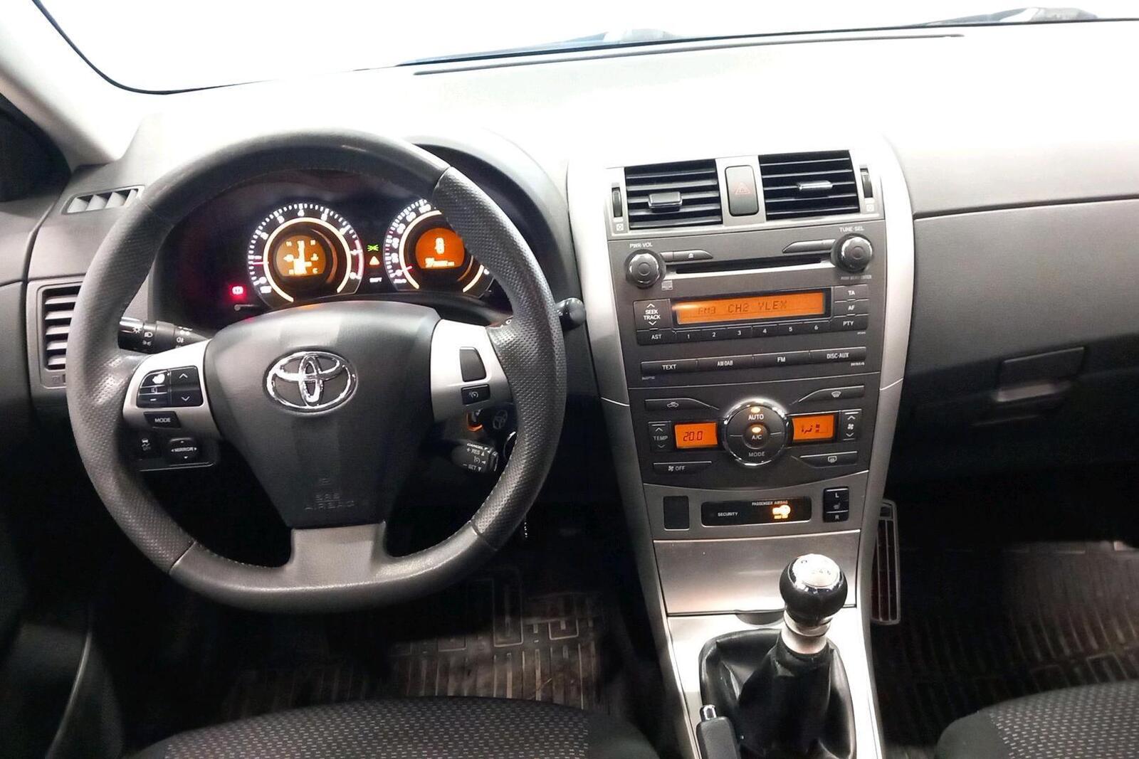 Toyota Corolla 2012