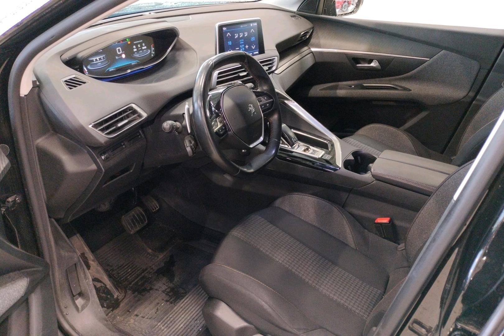 PEUGEOT 3008 2017