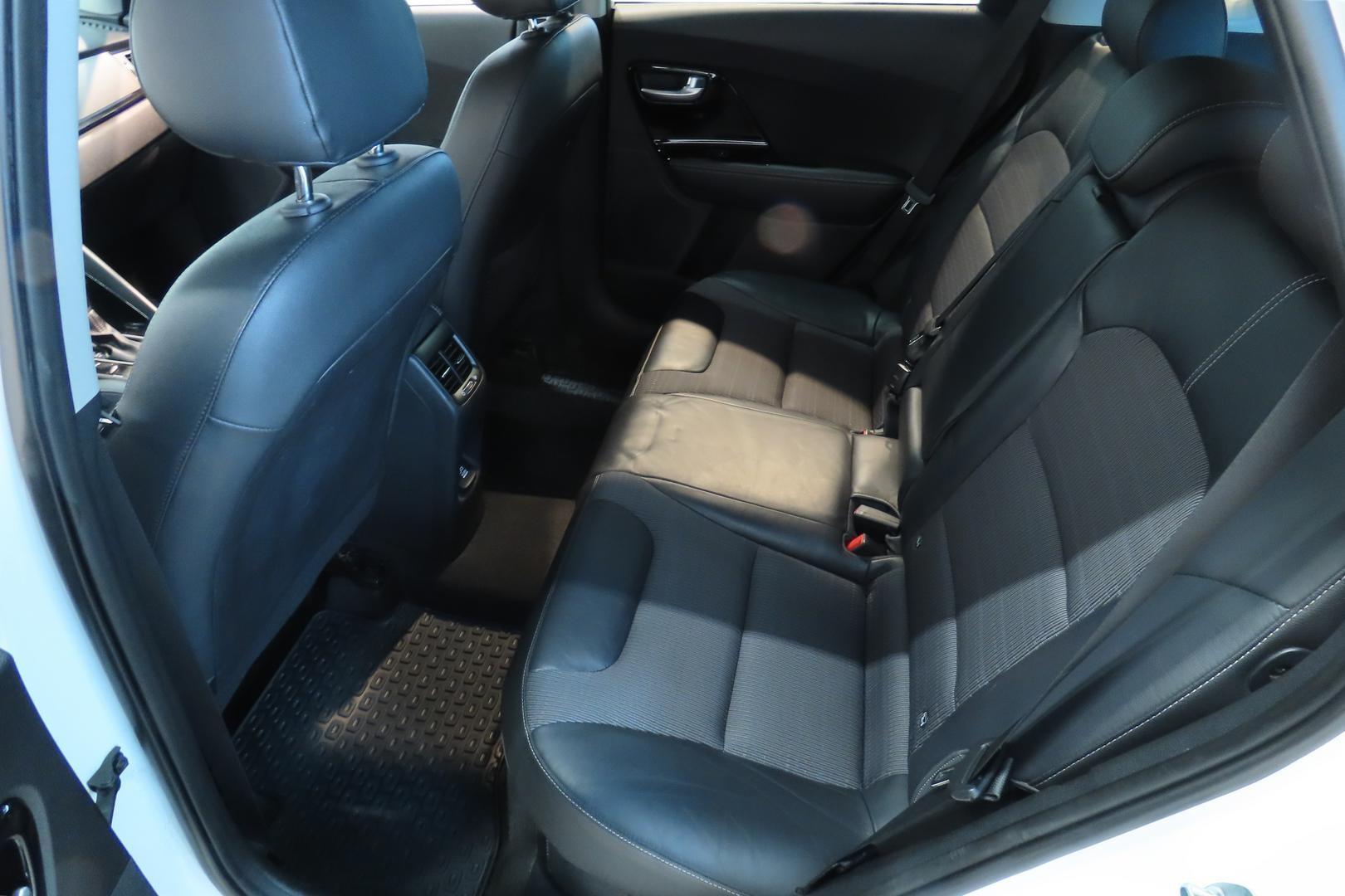 Kia Niro plug-in 2019