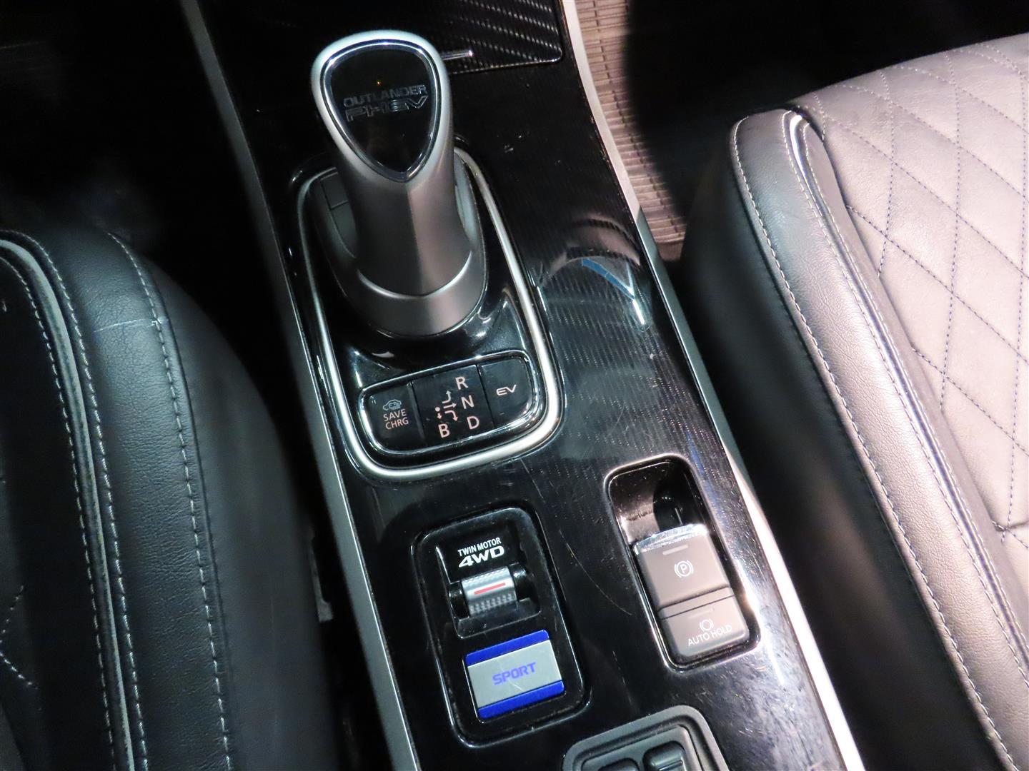 Mitsubishi Outlander PHEV 2020