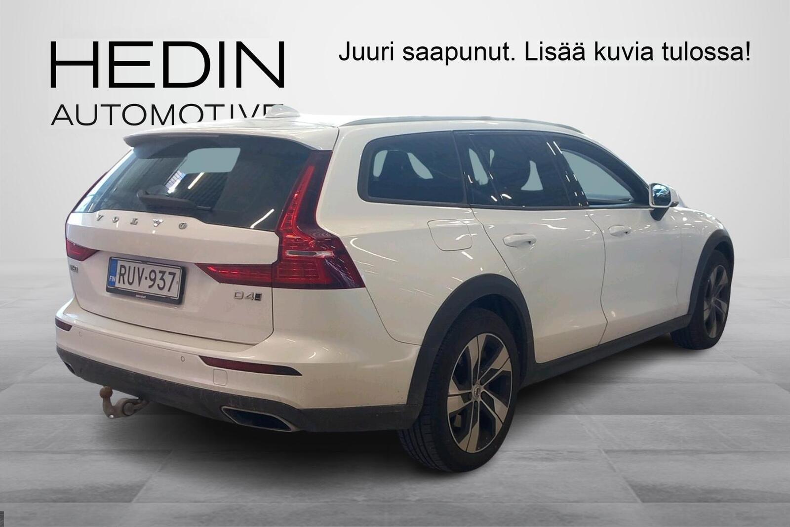Volvo V60 Cross Country 2020