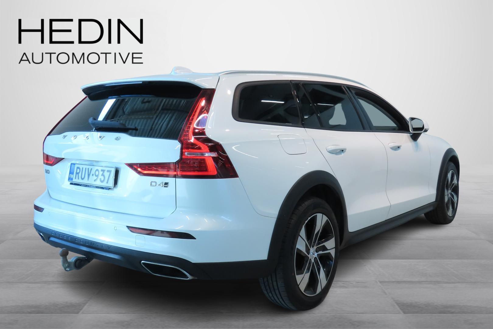 Volvo V60 Cross Country 2020