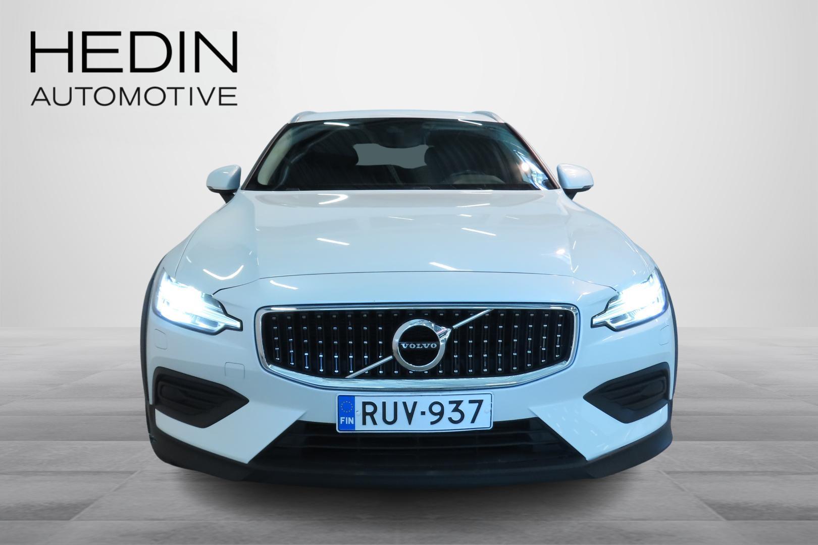 Volvo V60 Cross Country 2020