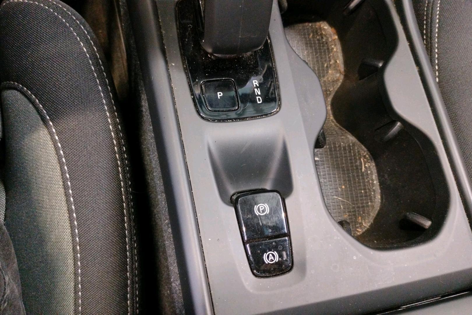 VOLVO XC40 2023