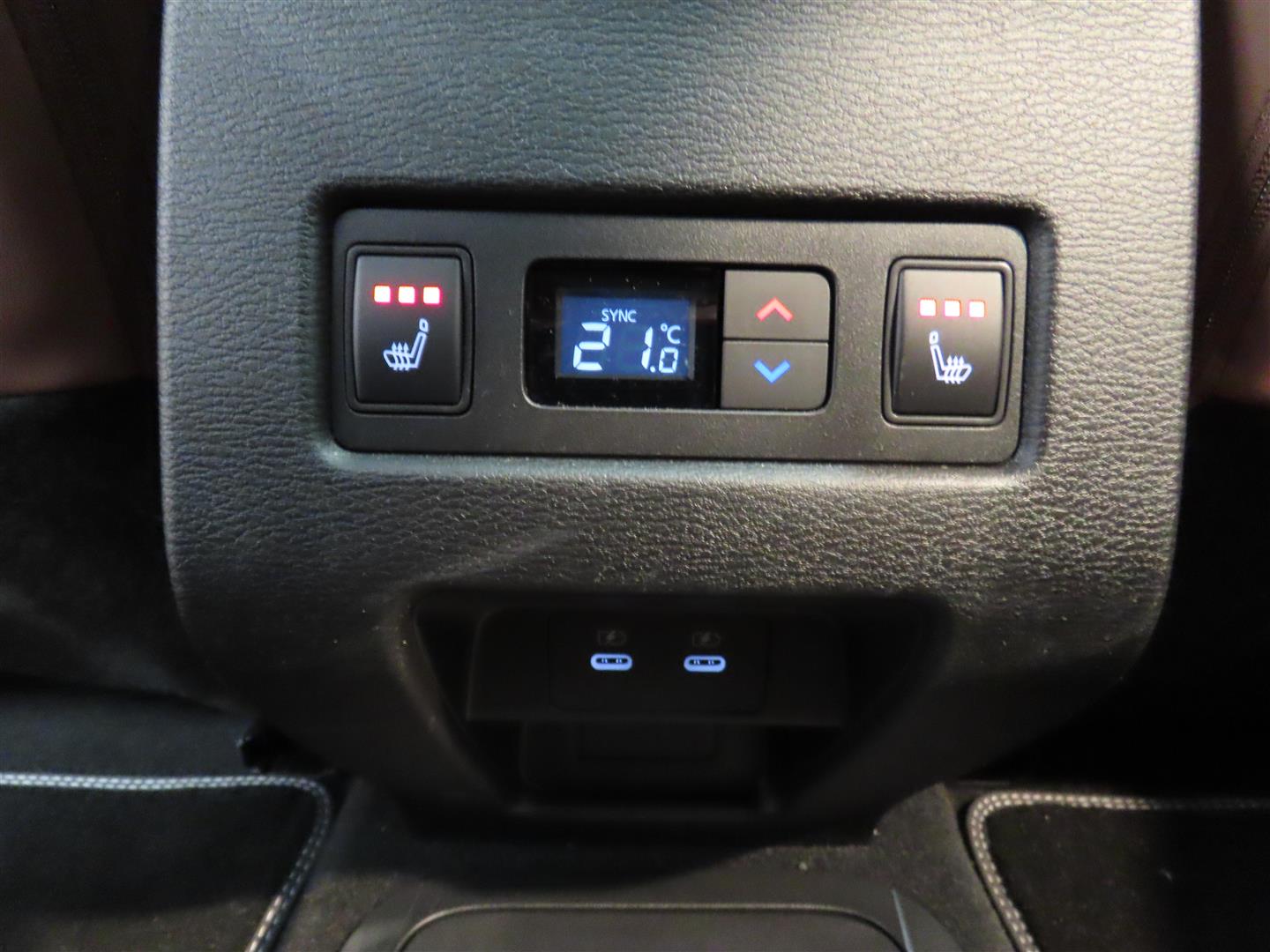 Mitsubishi Outlander 2025