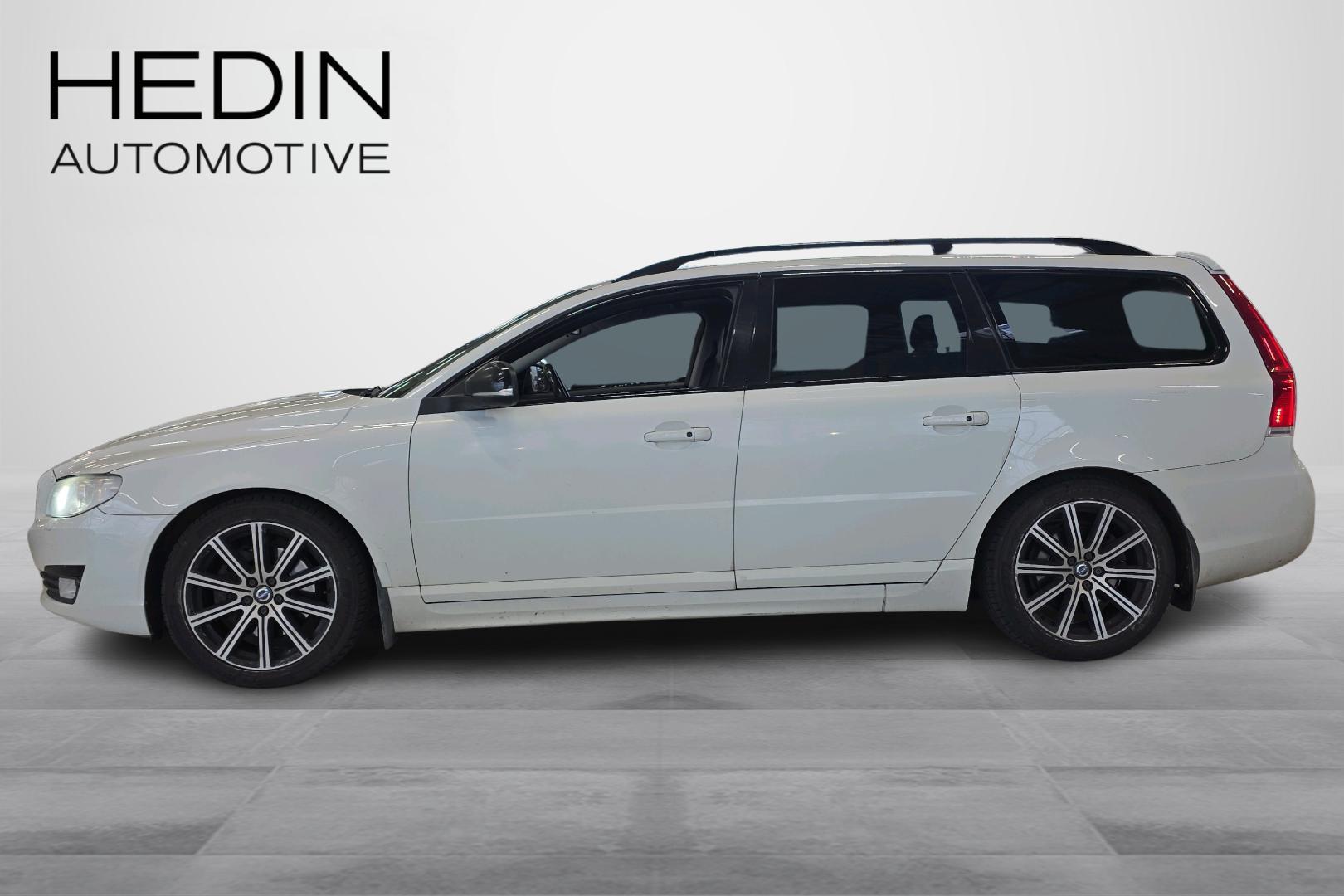 VOLVO V70 2015