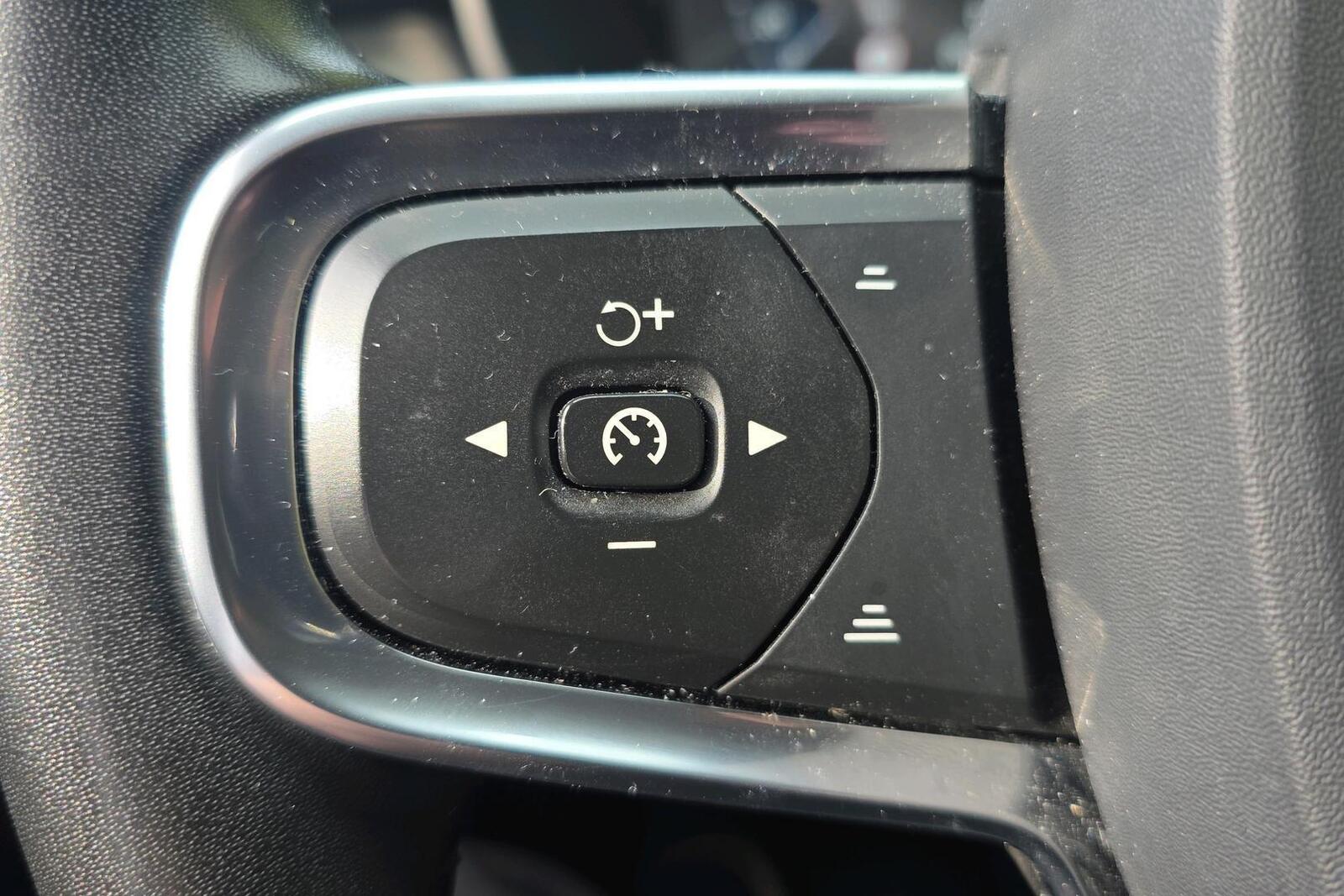 Volvo XC40 2021