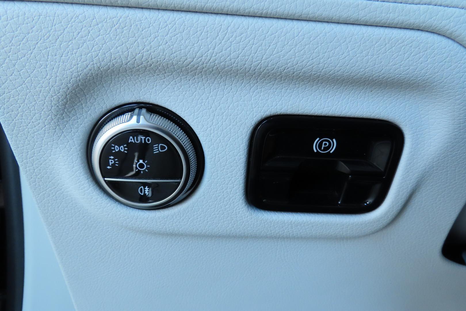 Mercedes-Benz EQE 2022
