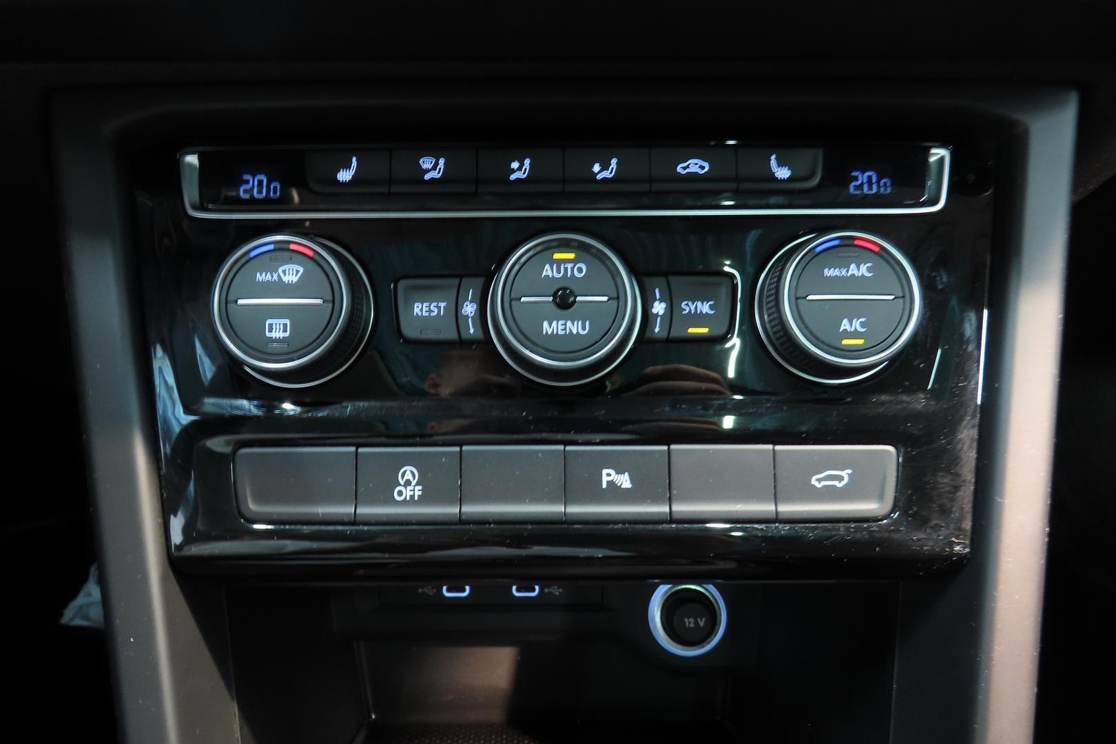 Volkswagen Touran 2021