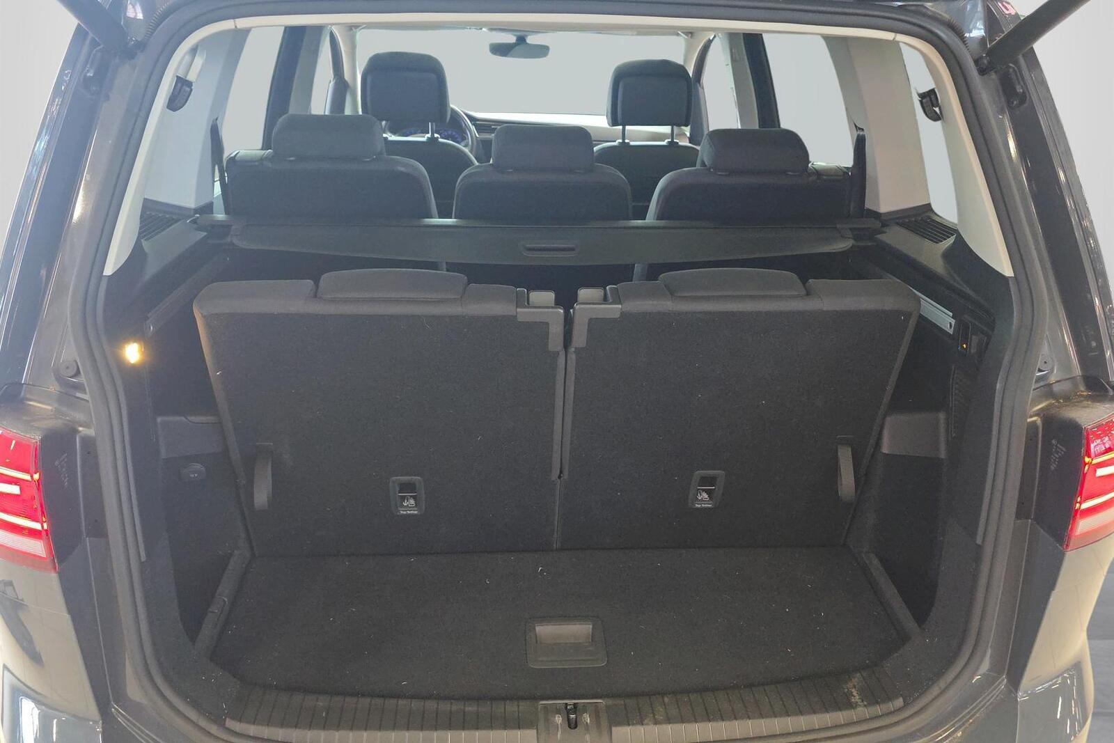 Volkswagen Touran 2021
