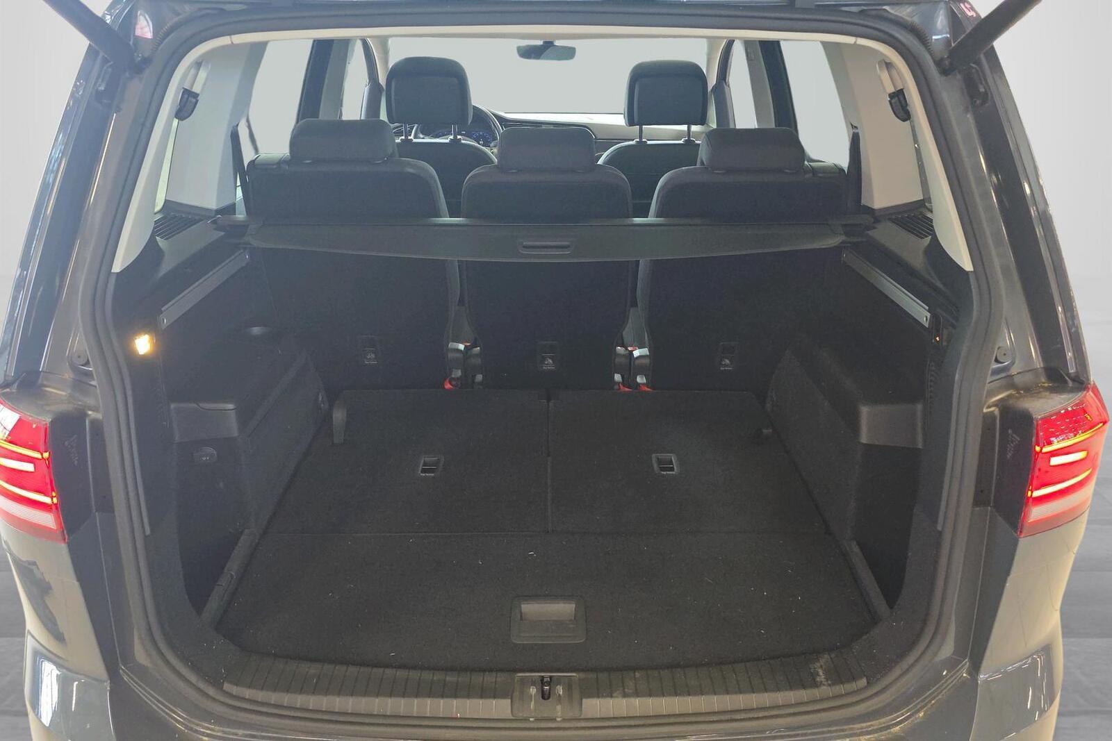 Volkswagen Touran 2021