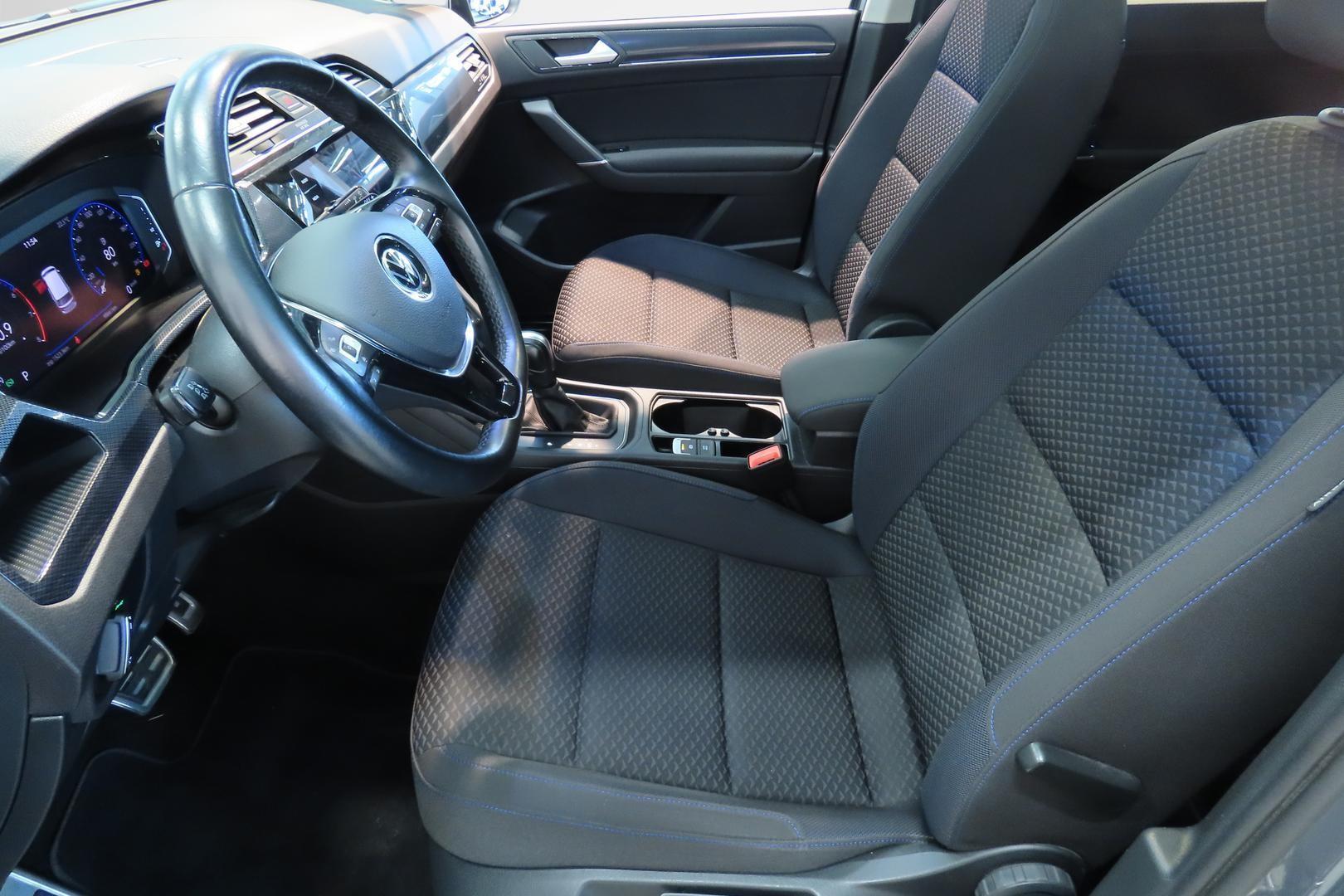 Volkswagen Touran 2021