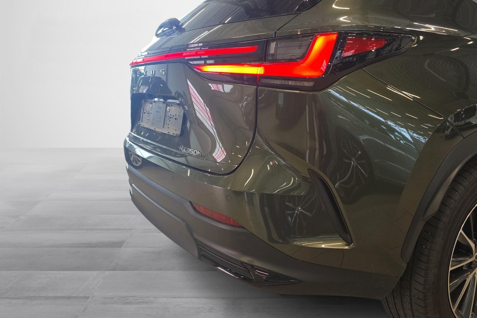 Lexus NX 2023