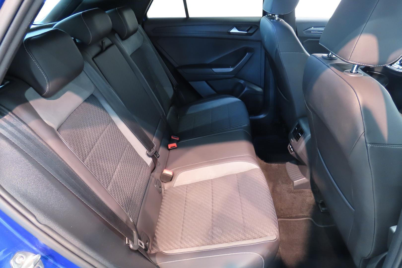 Volkswagen T-Roc 2021