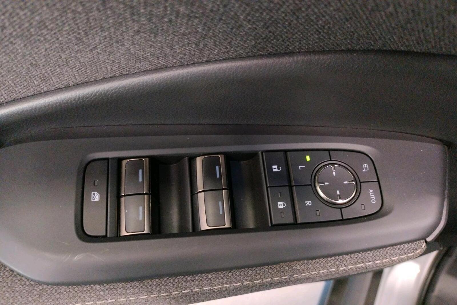 Lexus LBX 2025