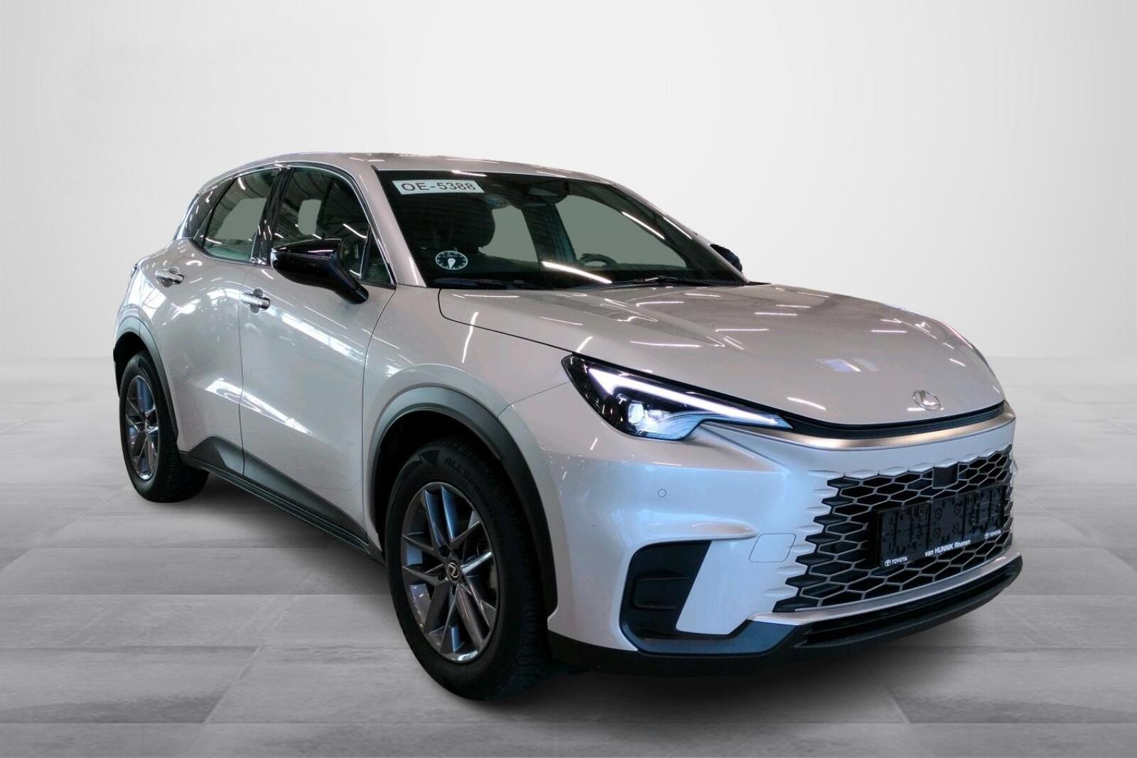 Lexus LBX 2025