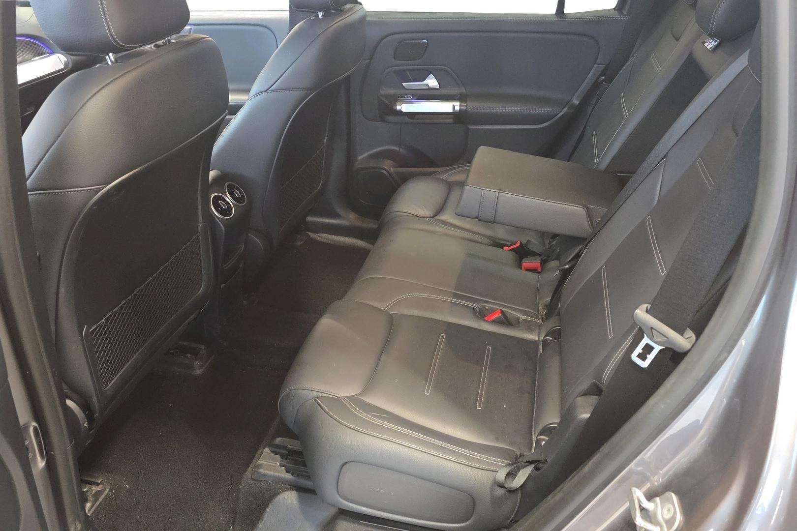 Mercedes-Benz EQB 2024