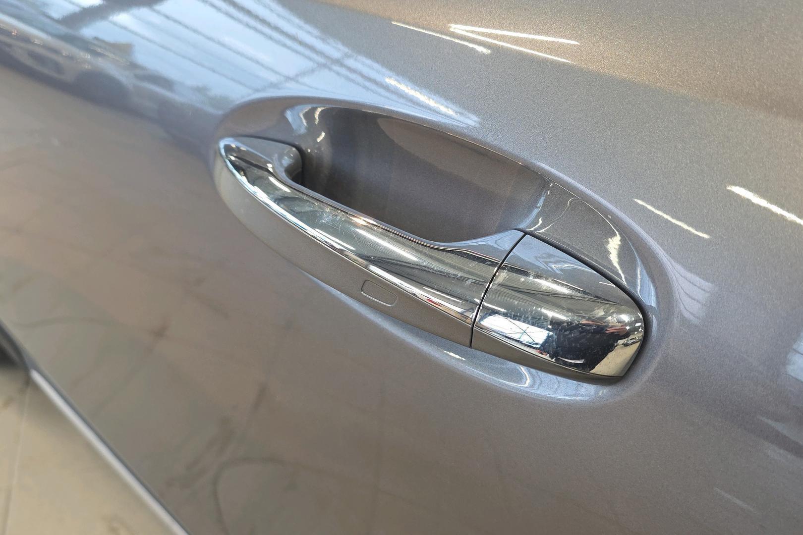 Mercedes-Benz EQB 2024