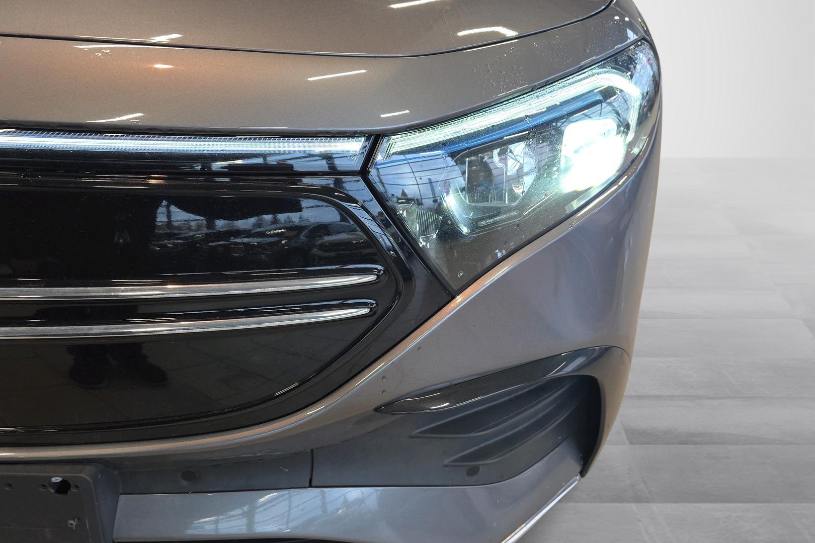 Mercedes-Benz EQB 2024