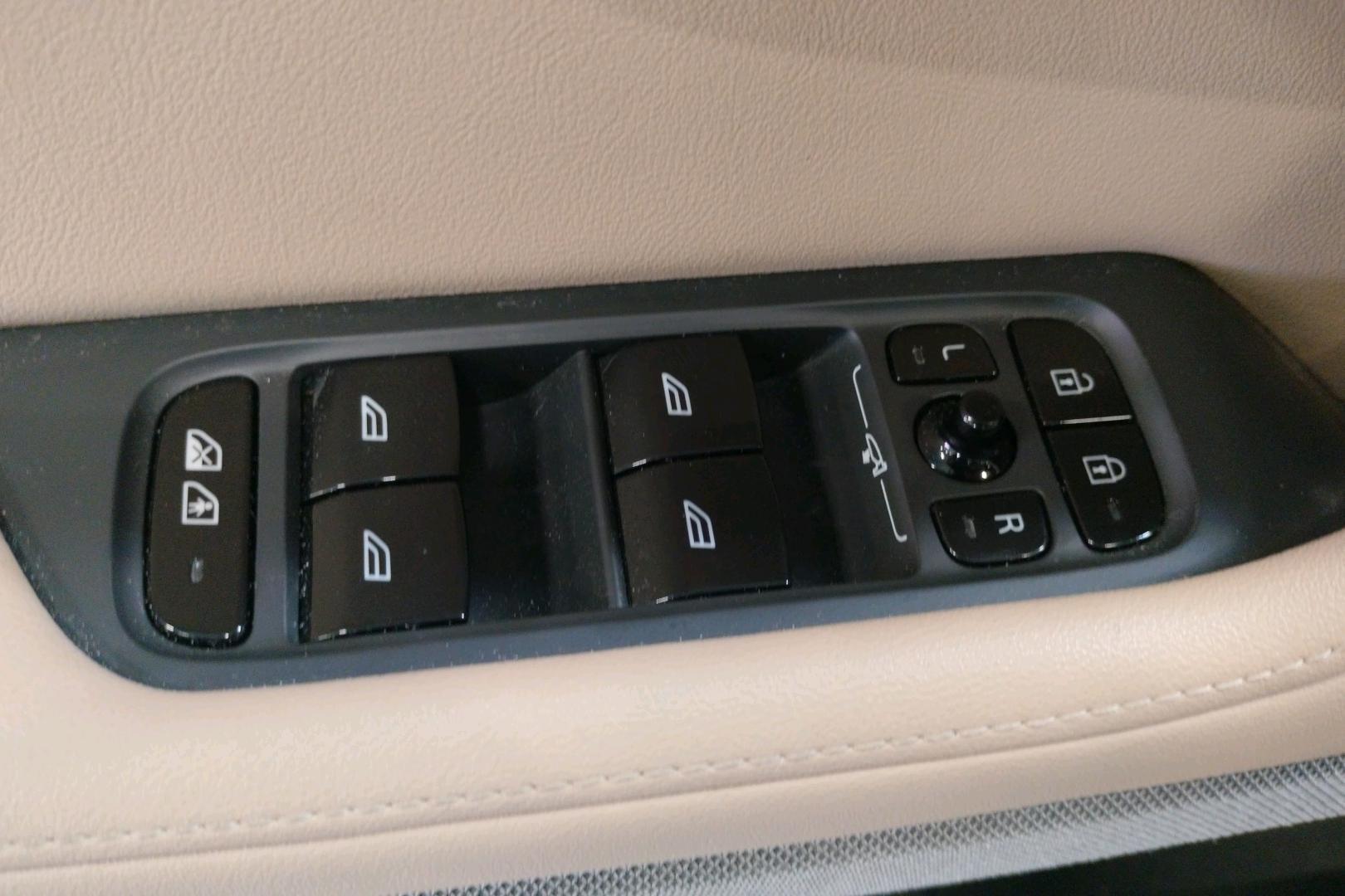 Polestar 2 25