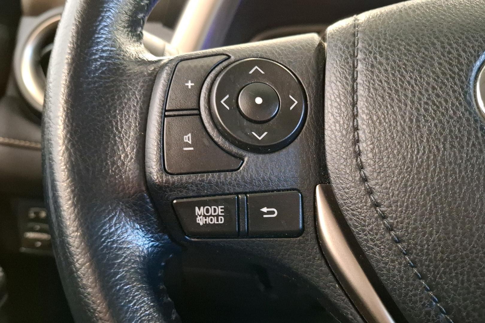 Toyota RAV4 2015