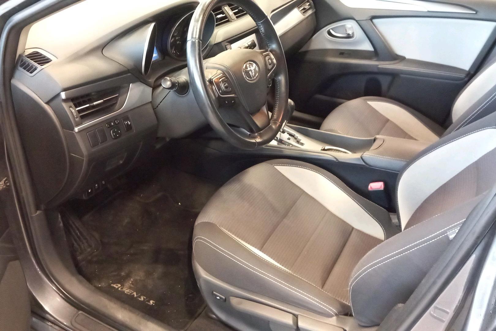 Toyota Avensis 2017