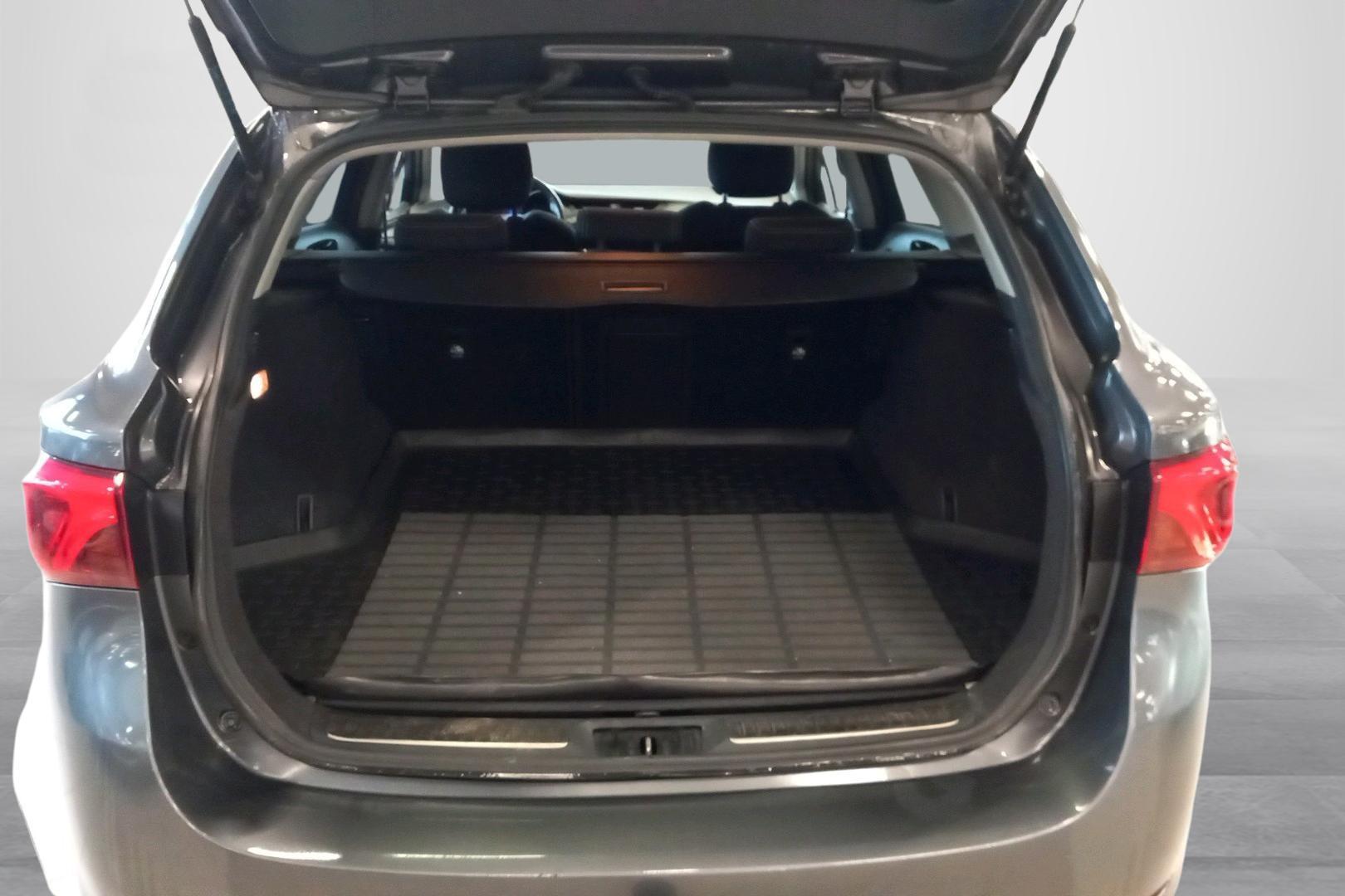 Toyota Avensis 2017