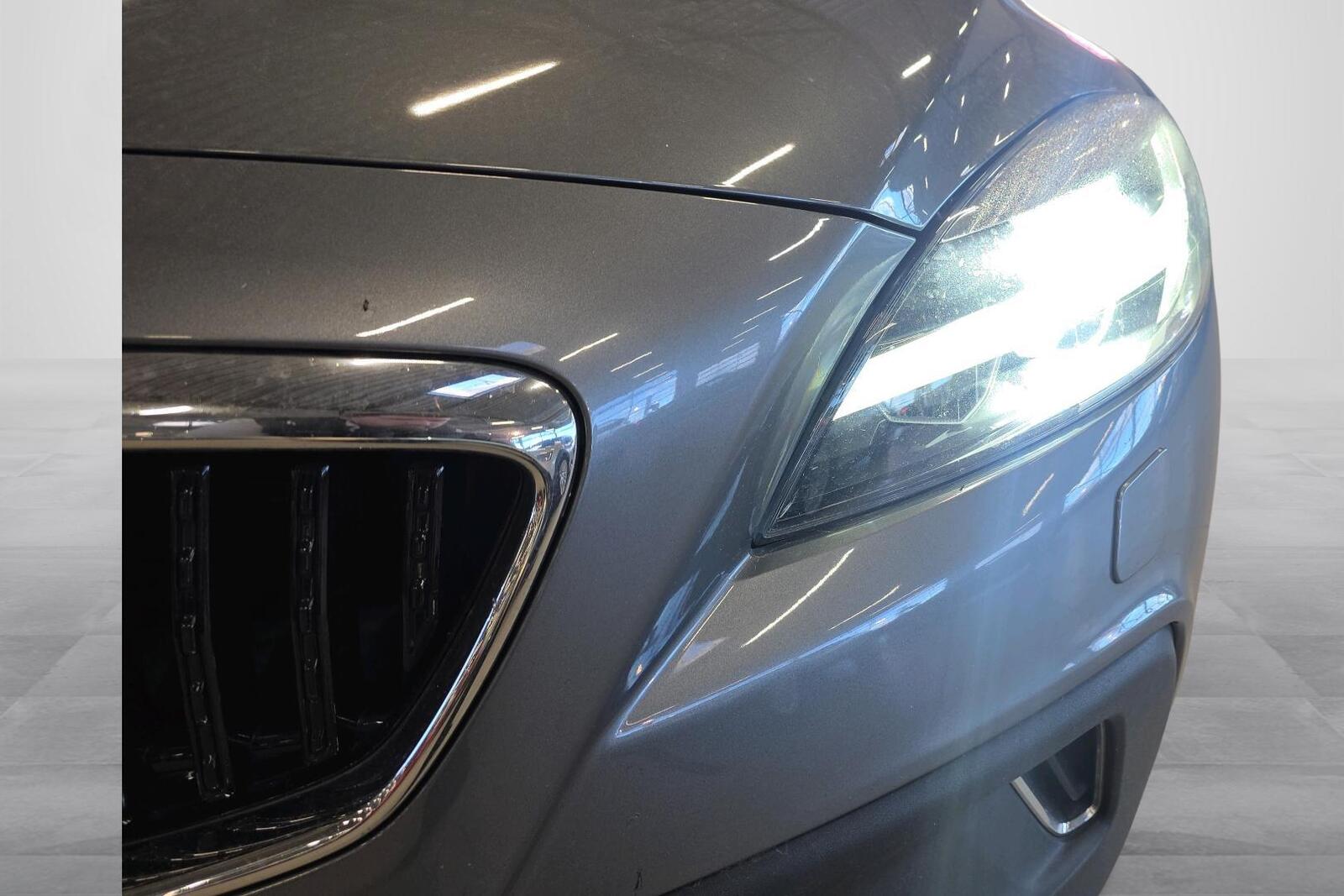 Volvo V40 Cross Country 7