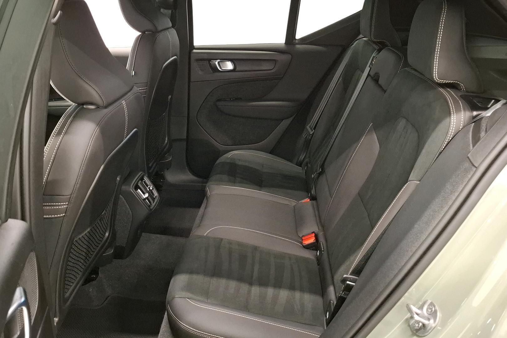 Volvo XC40 2024