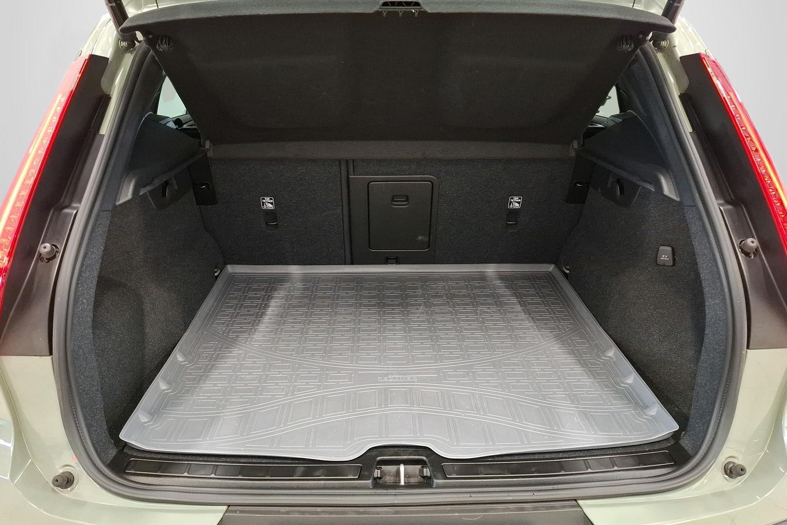 Volvo XC40 2024