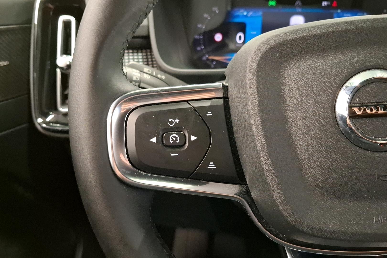 Volvo XC40 2024