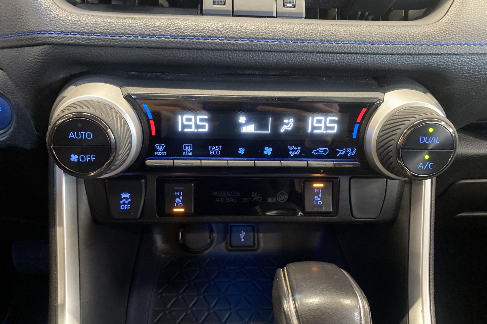 TOYOTA RAV4 2020