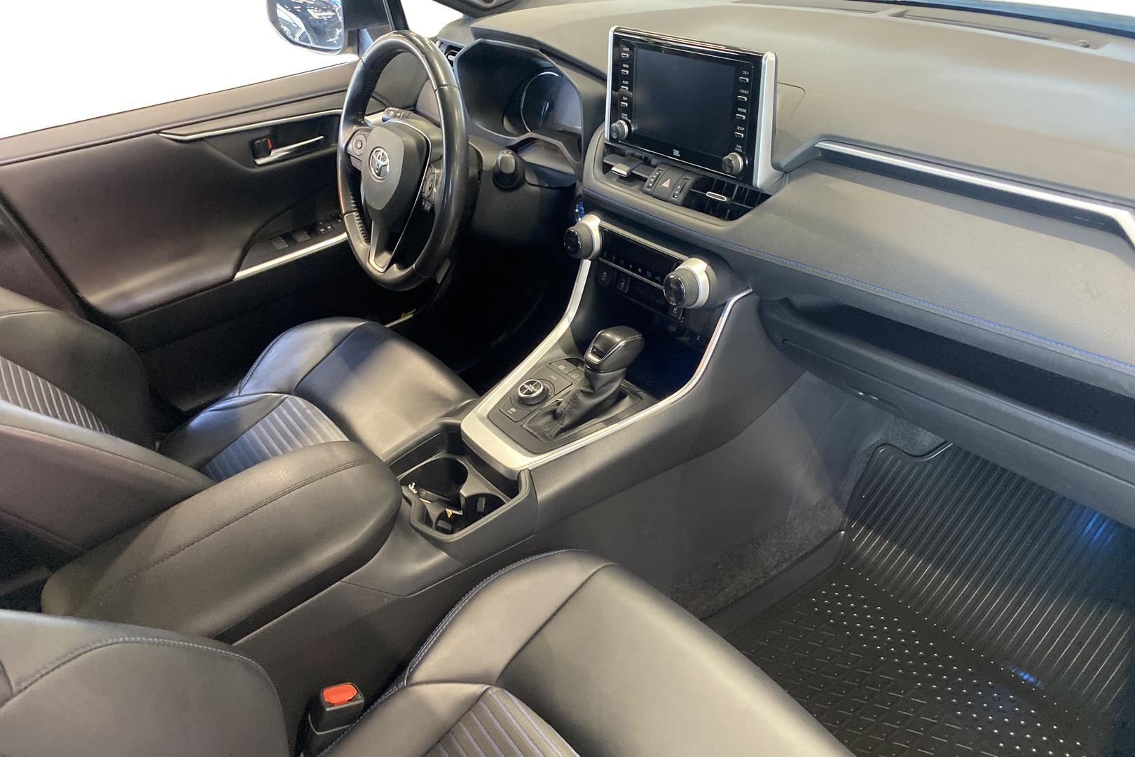 TOYOTA RAV4 2020