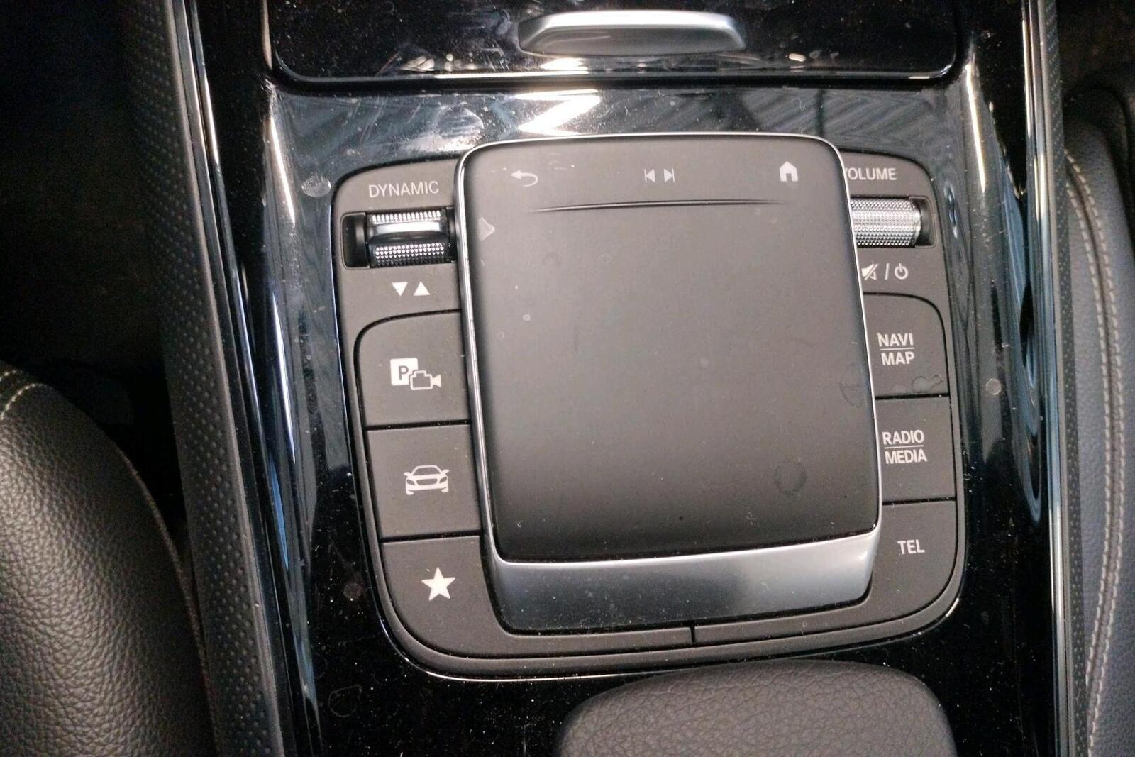 Mercedes-Benz GLA 2021