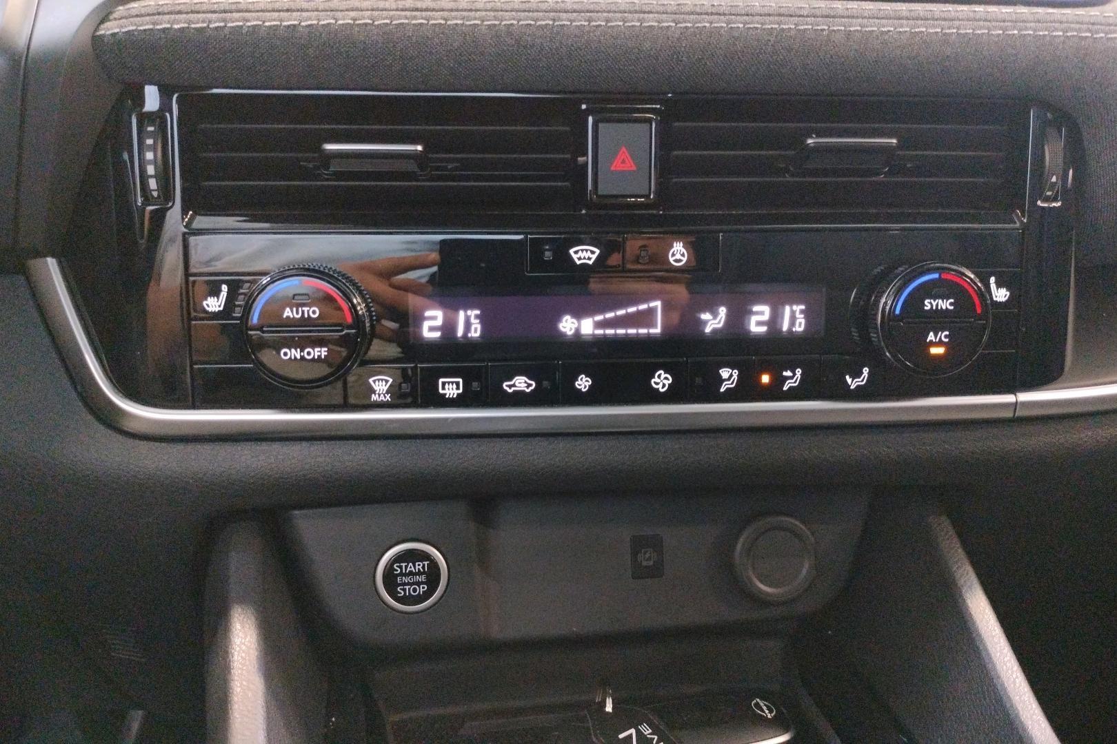 NISSAN Qashqai 2025