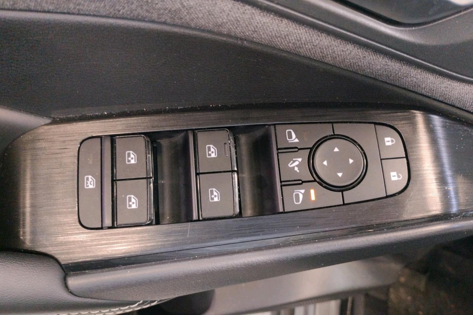 NISSAN Qashqai 2025